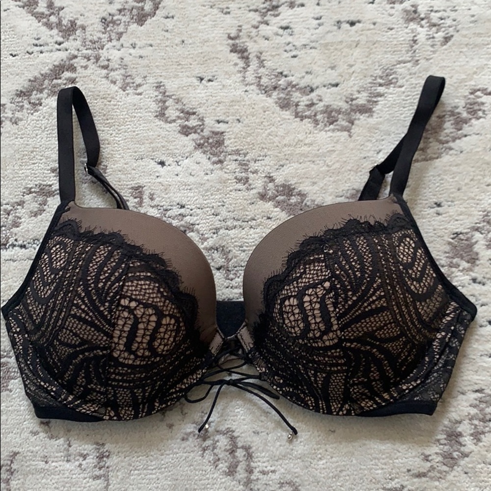 NWT VS Very Sexy Push-Up Bra